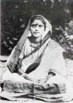 Anandamayi Ma Photo - Outside at Shahbagh - 5x7