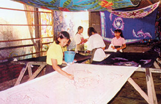 fabric-stretching.jpg